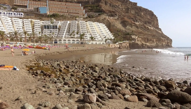 Playa Taurito, wat letterlijk vertaald "Strand van de Kleine Stier" betekent