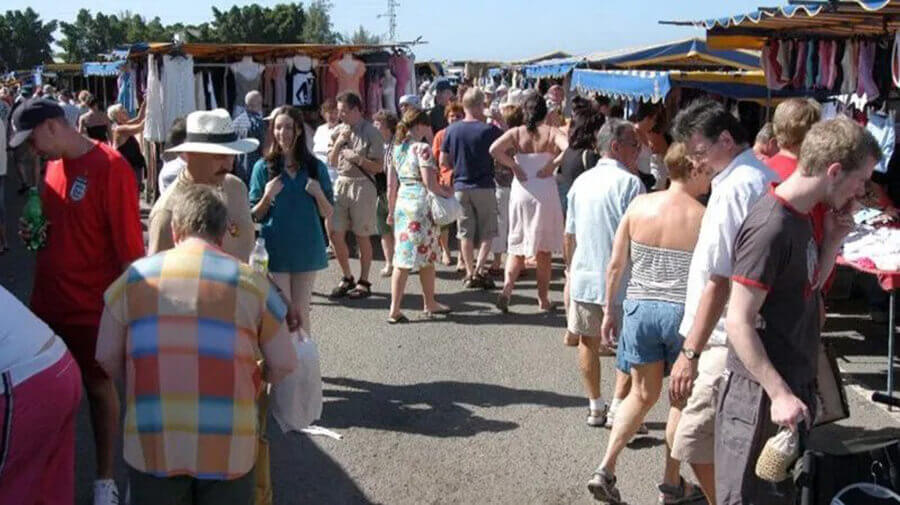 NC ondersteunt de vraag om de wekelijkse markt in Playa del Inglés te behouden