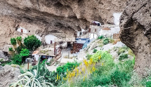 Cuevas de Acusa Seca