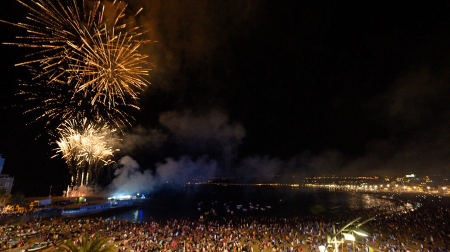 VIDEO: Vuurwerk van Noche San Juan in Las Palmas in volle lengte en details over het evenement