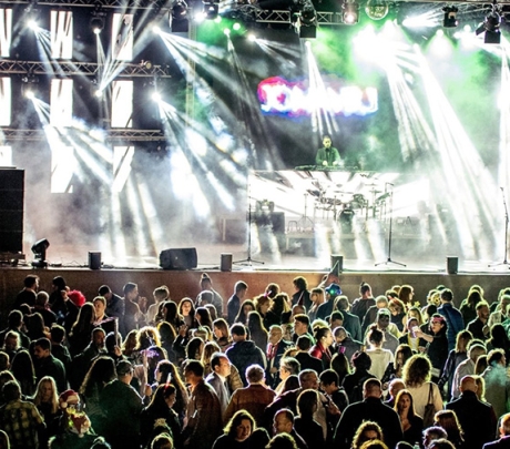 2025 begint met muziek, een familiesfeer en feest in San Fernando, Tunte en Castillo del Romeral