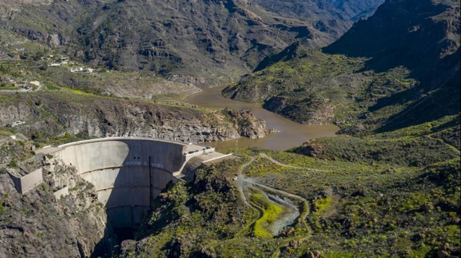 Vijf van de acht grote stuwmeren van Gran Canaria staan leeg