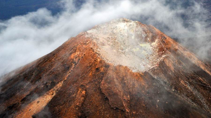 Experts identificeren "anomalische" vulkanische activiteit bij de Teide, maar verzekeren dat er geen direct risico op een uitbarsting is