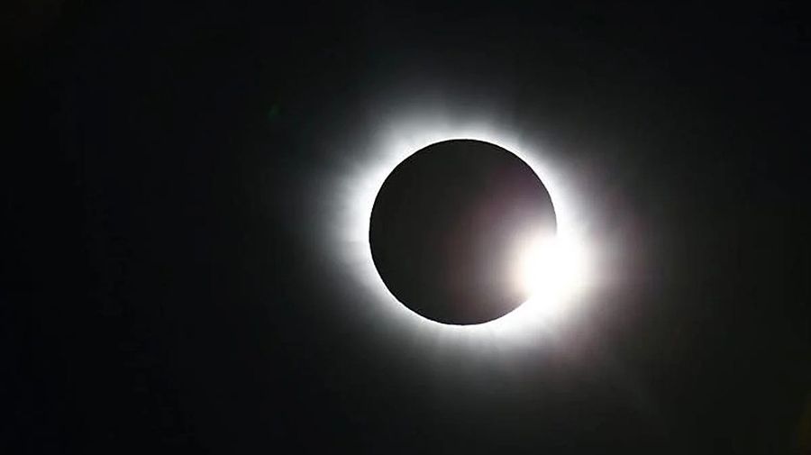 Hoe je de zonsverduistering op de Canarische Eilanden veilig kunt bekijken